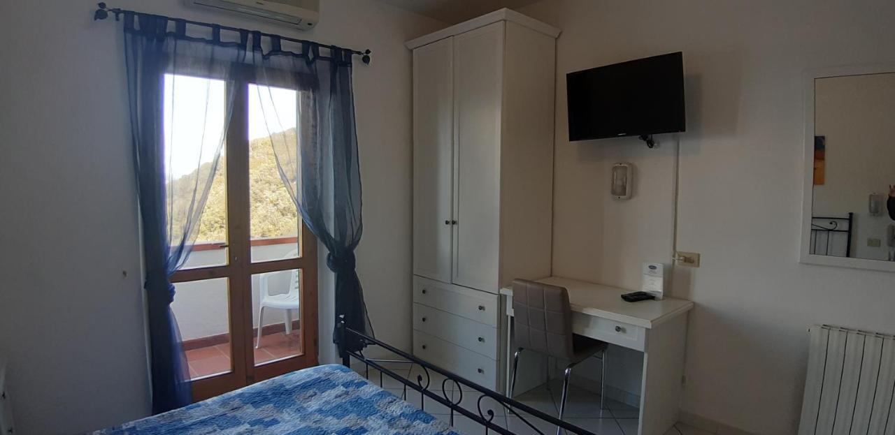 Hotel Oleandro มาร์เชียนา ภายนอก รูปภาพ