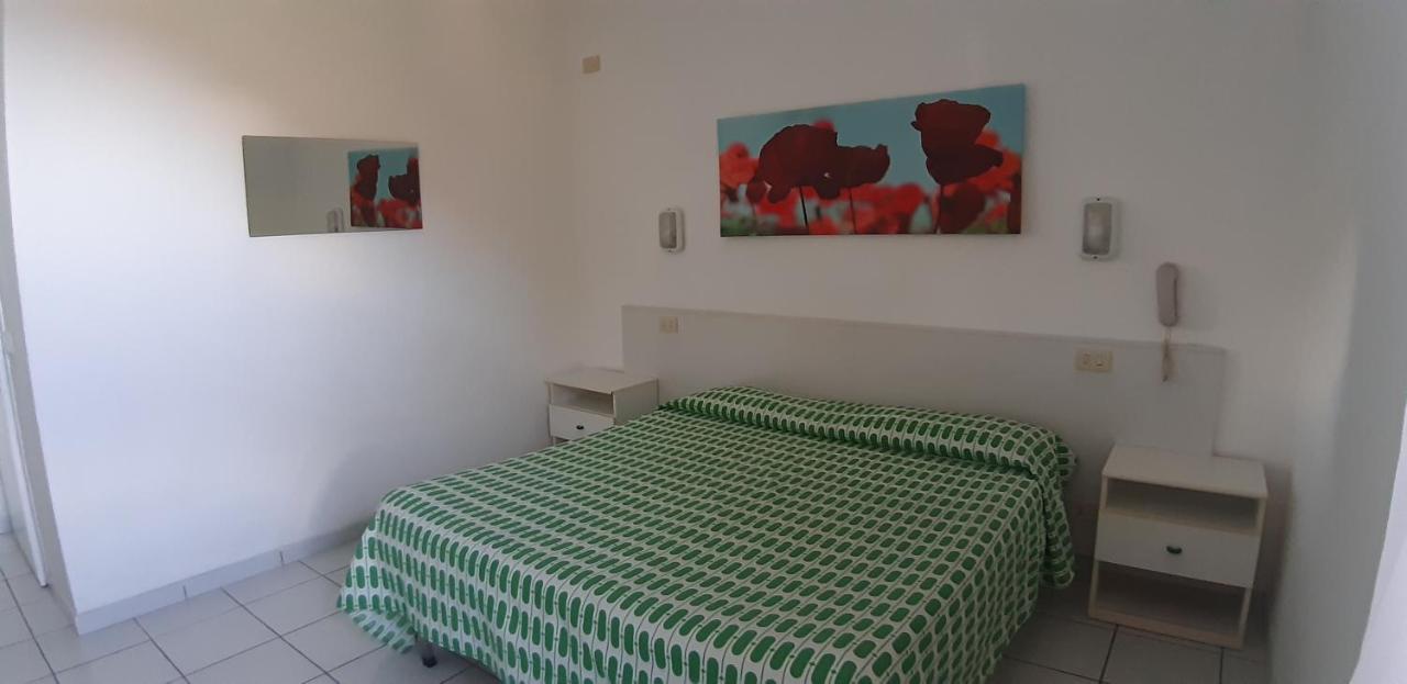 Hotel Oleandro มาร์เชียนา ภายนอก รูปภาพ